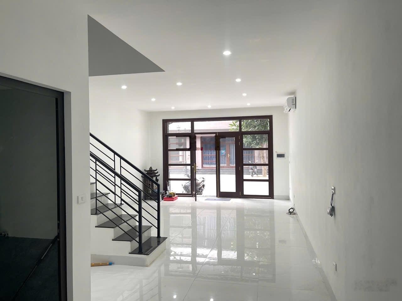 Liền kề Phố Biển 85m2 gần 43 toà chung cư Imperia, mặt tiền 5m thuận tiện kinh doanh