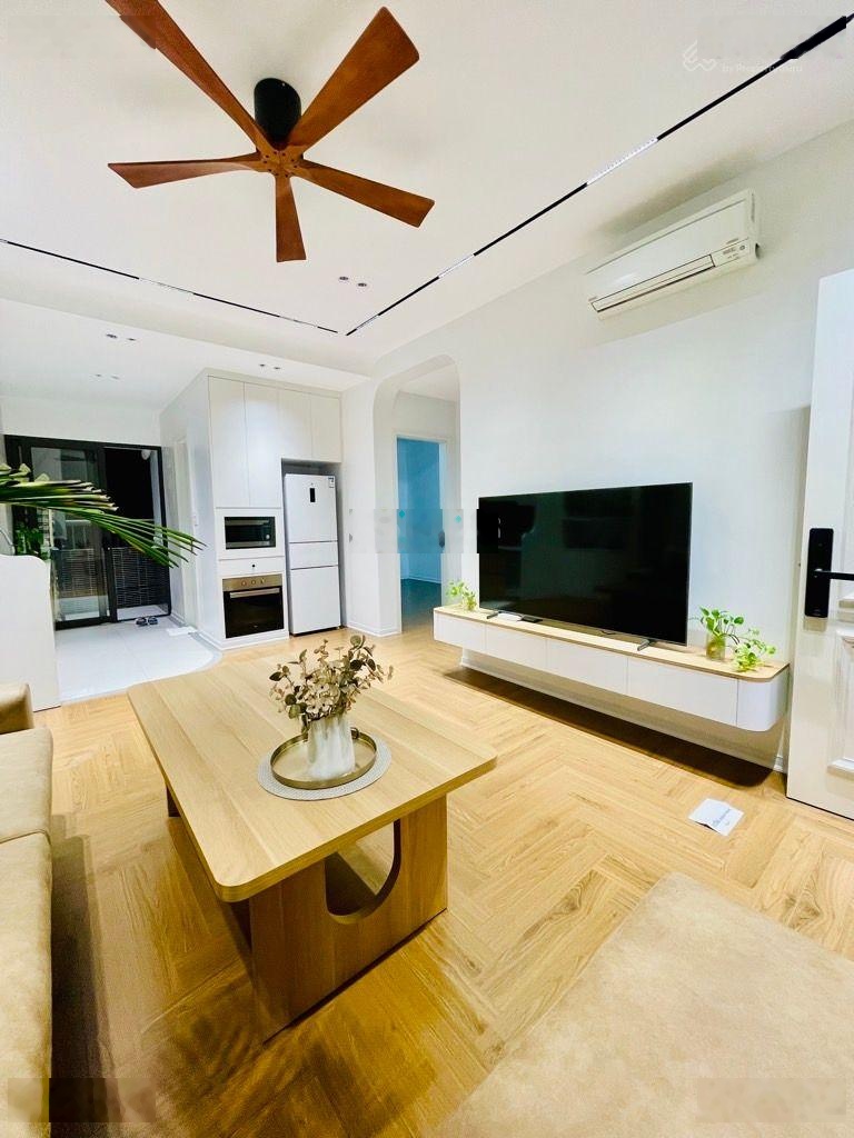 Căn hộ siêu đẹp ct6b bemes cầu bươu 62.6m2 2pn 2wc full nội thất thiết kế 4.35 tỷ