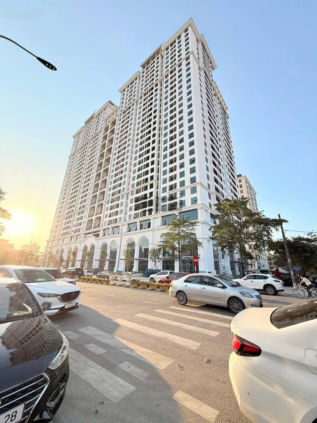 Bán căn 76,1m2 rẻ nhất mặt chính Lê Lợi, view pháo hoa giao thừa chung cư Eden Garden tầng trung