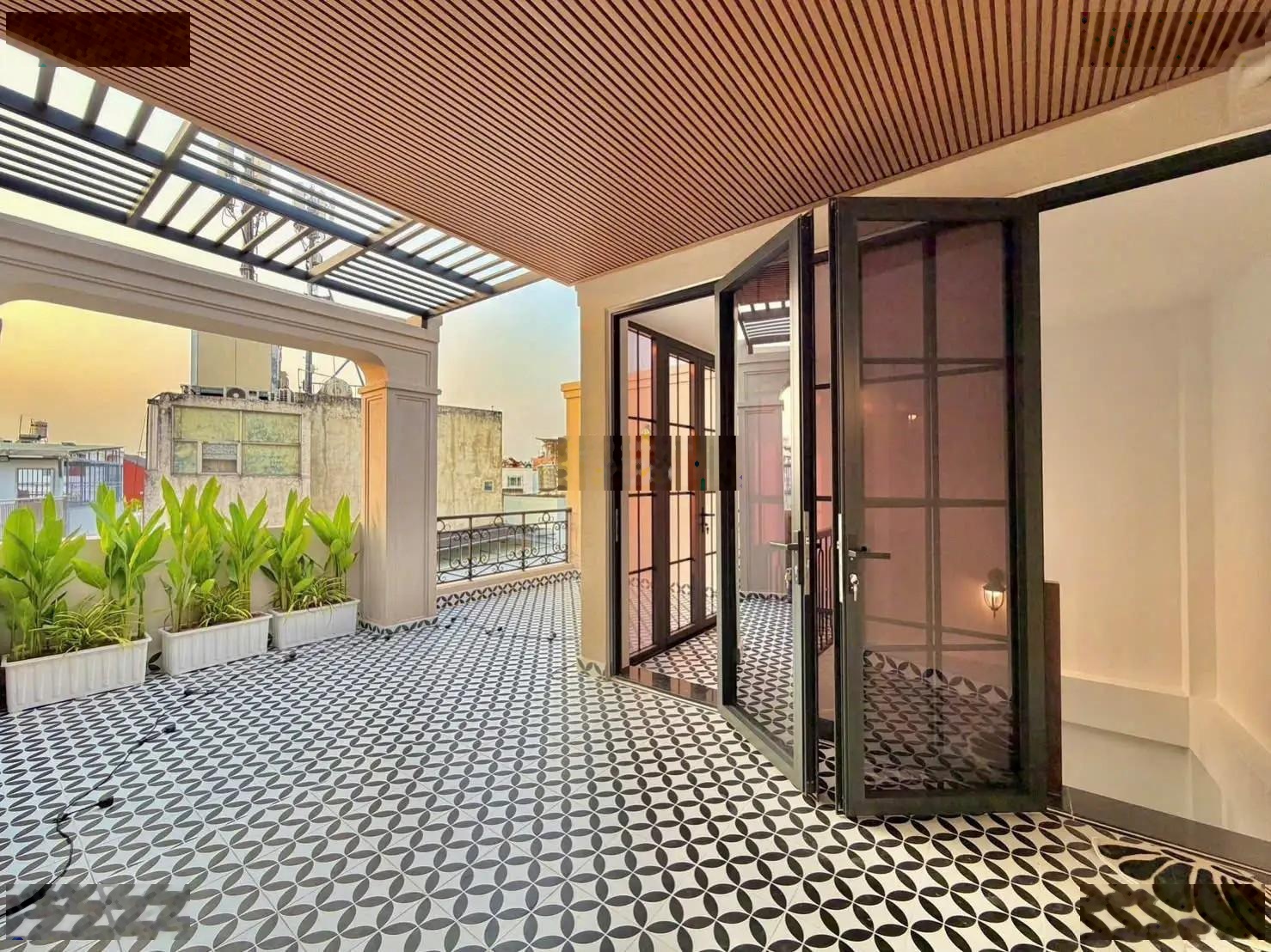 Nhà đẹp 8,5 tỷ, mới xây, nội thất đầy đủ, Phú Nhuận, 5 phòng ngủ, có sân thượng