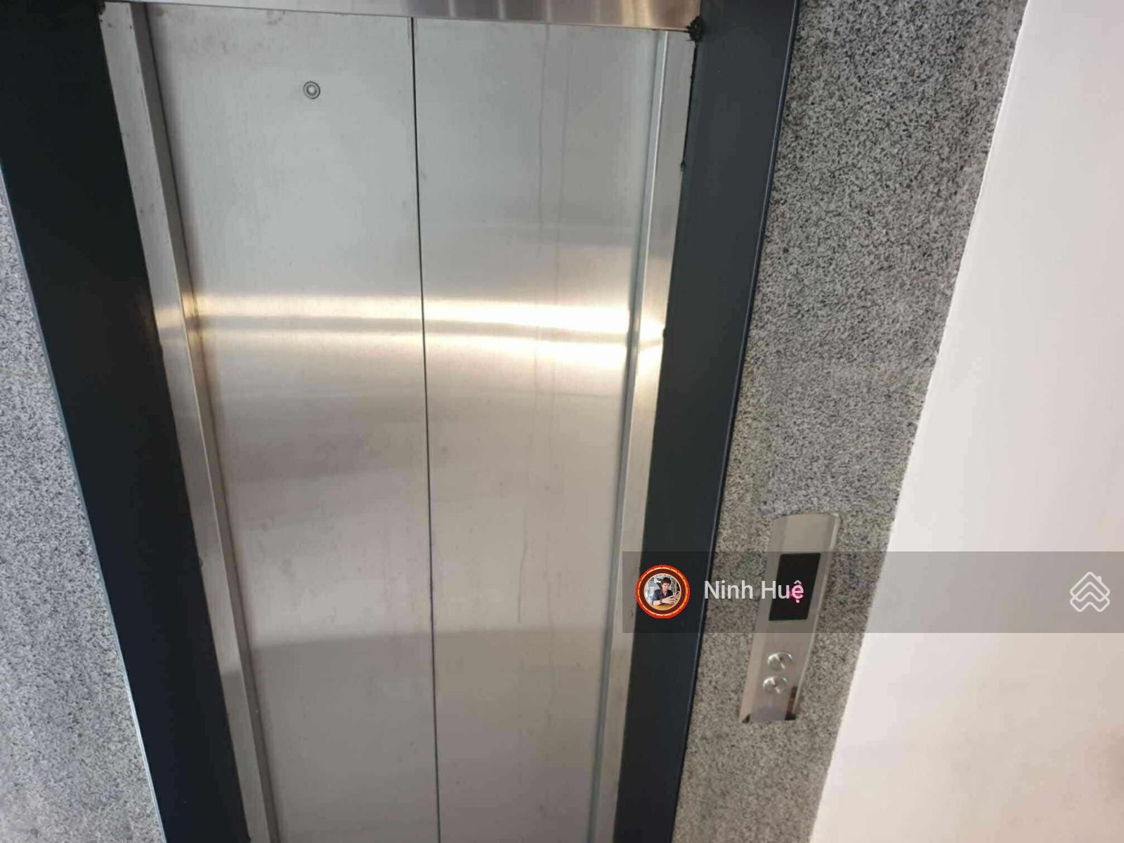 Lê văn sỹ hxh 6m 5 tầng btct thang máy giá 15,5 tỷ.