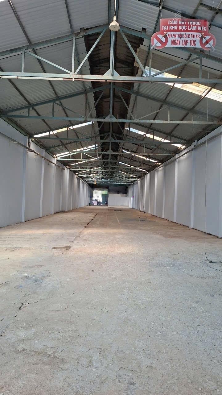Cho thuê kho xưởng 850m2 đường xe công Xuân Thới Thượng Hóc Môn TP.HCM