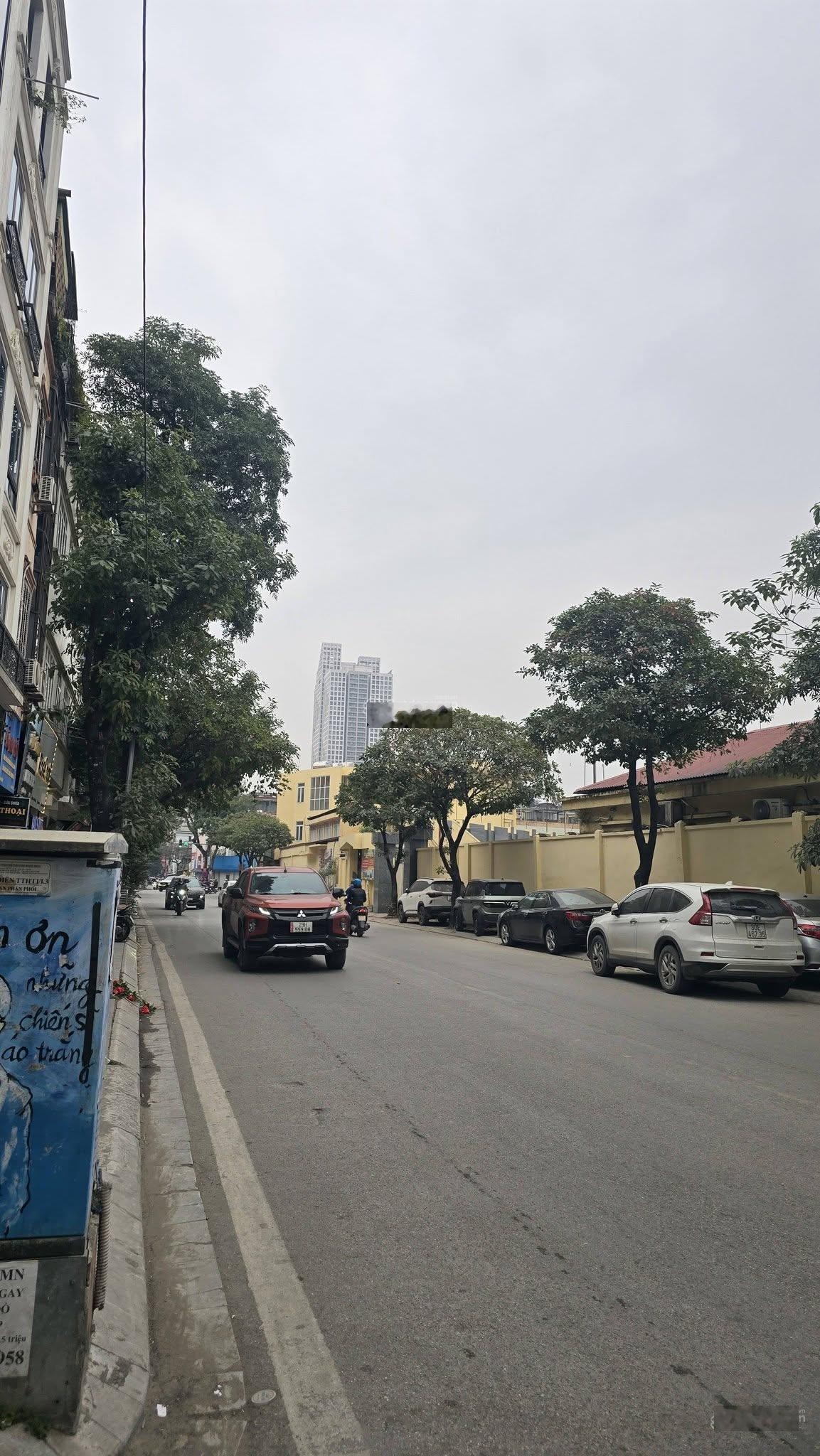 Bán nhà bà triệu hà đông dt 51m x 2t x mt 3,3m giá 13,5 tỷ có thương lượng