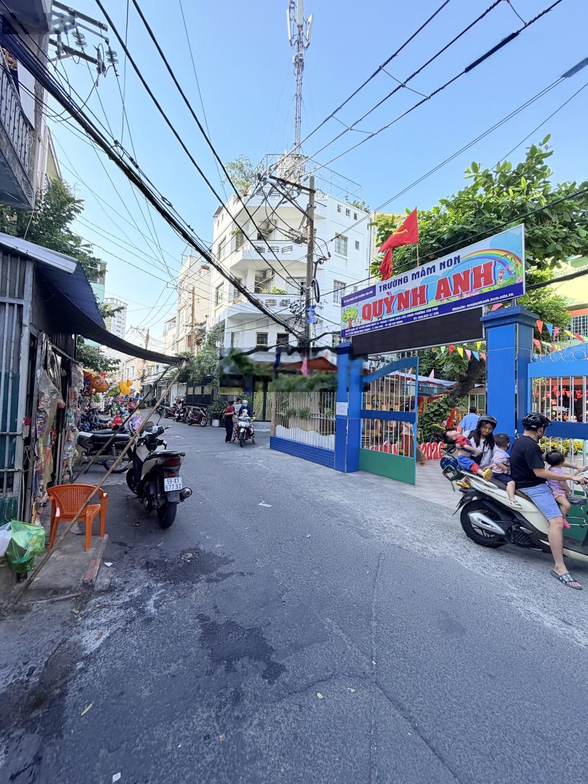 Trịnh Đình Trọng, Tân Phú chỉ ~65tr/m2 căn góc 2MT không LG, QH 114m2 HXH thông, cho thuê 12tr/th