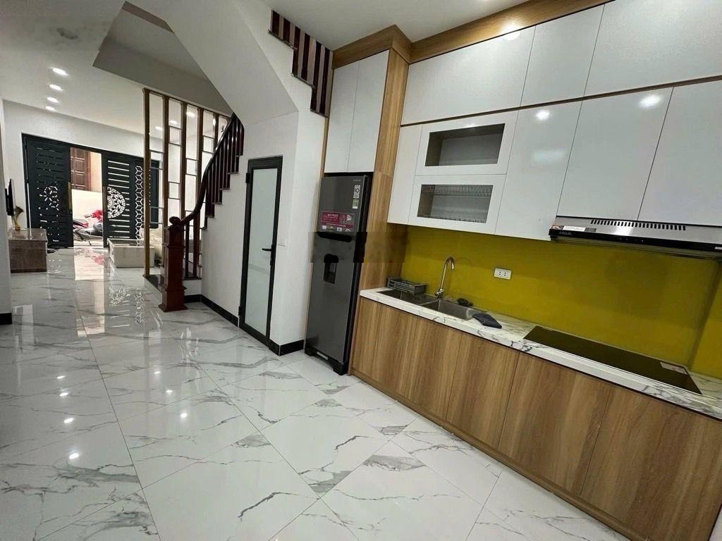 Nhà đẹp di trạch_ lô góc_5pn full đồ kết nối trung tâm nhanh_5,95 tỷ