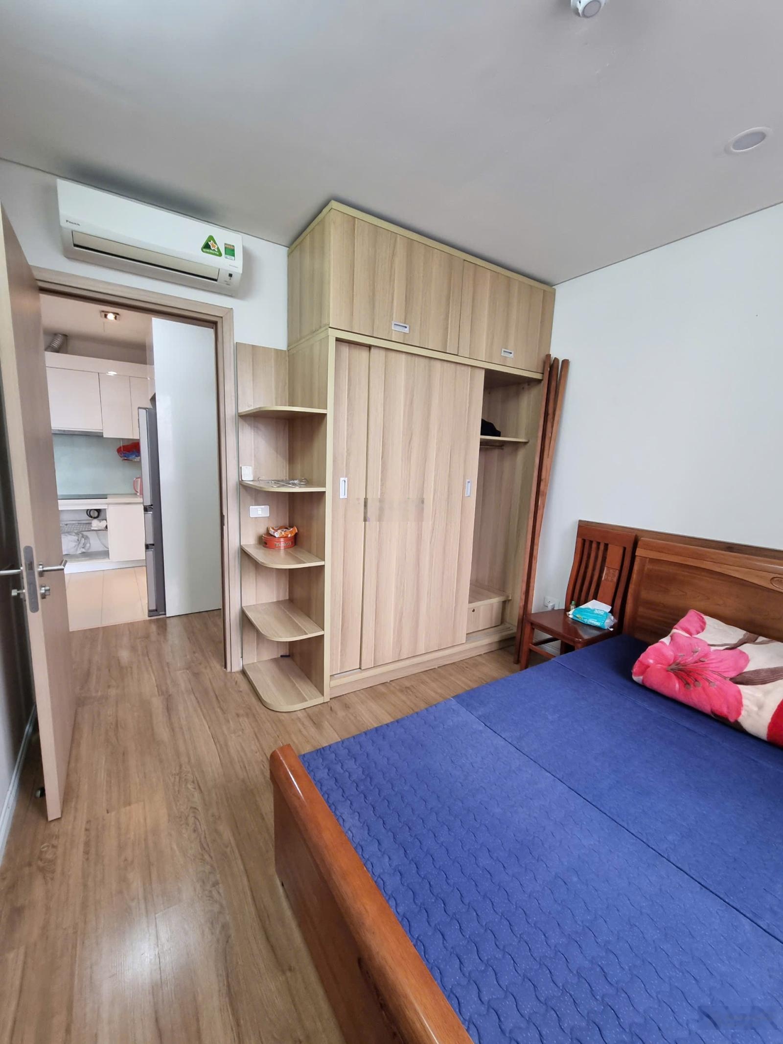 Cho thuê căn hộ chung cư 2 phòng ngủ full đồ chung cư Mipec Riverside Long Biên 12 triệu:0916393862