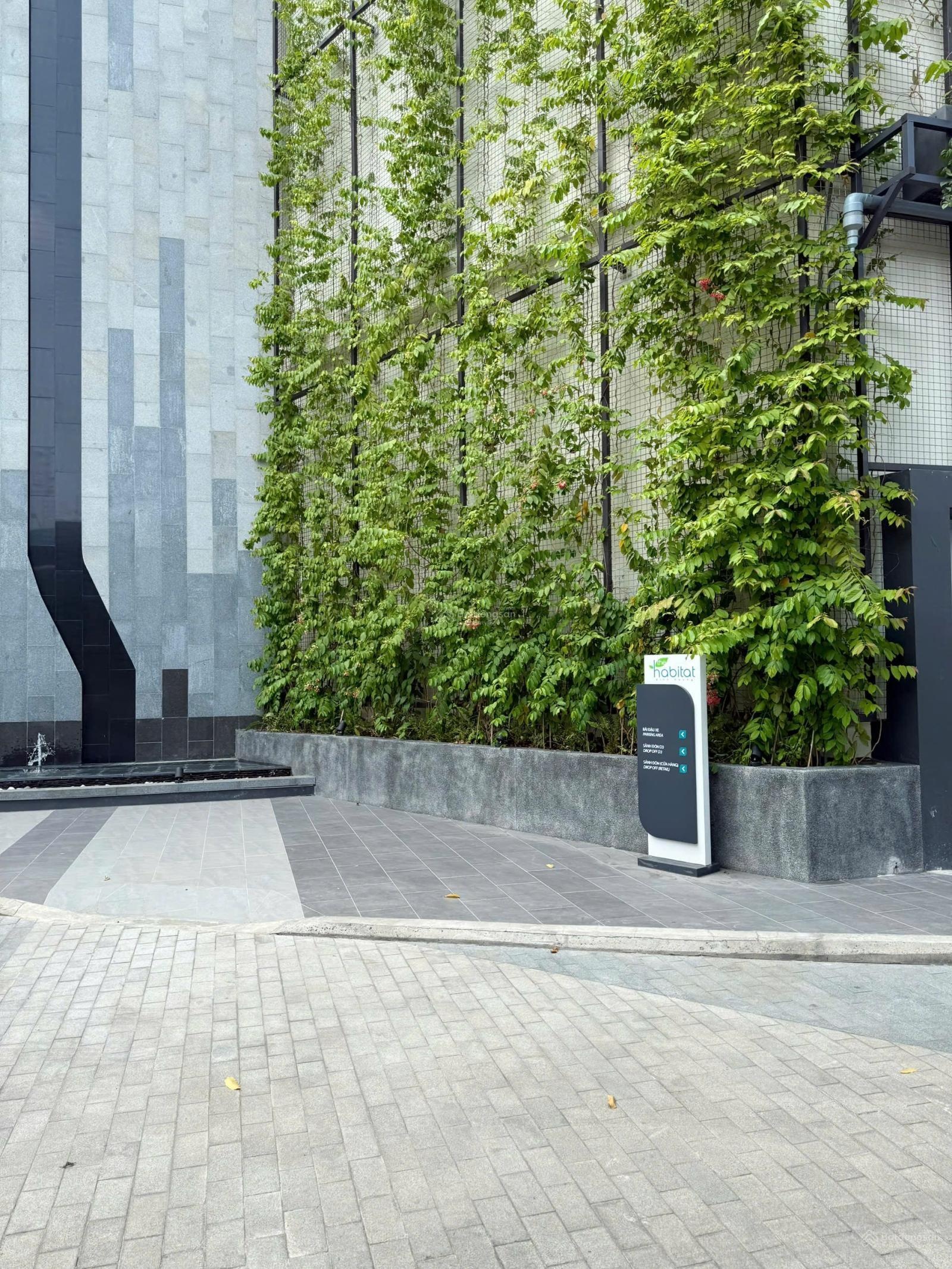 Căn hộ sân golf 2PN 79m2 giá chỉ 3tỷ2 full VAT ở ngay