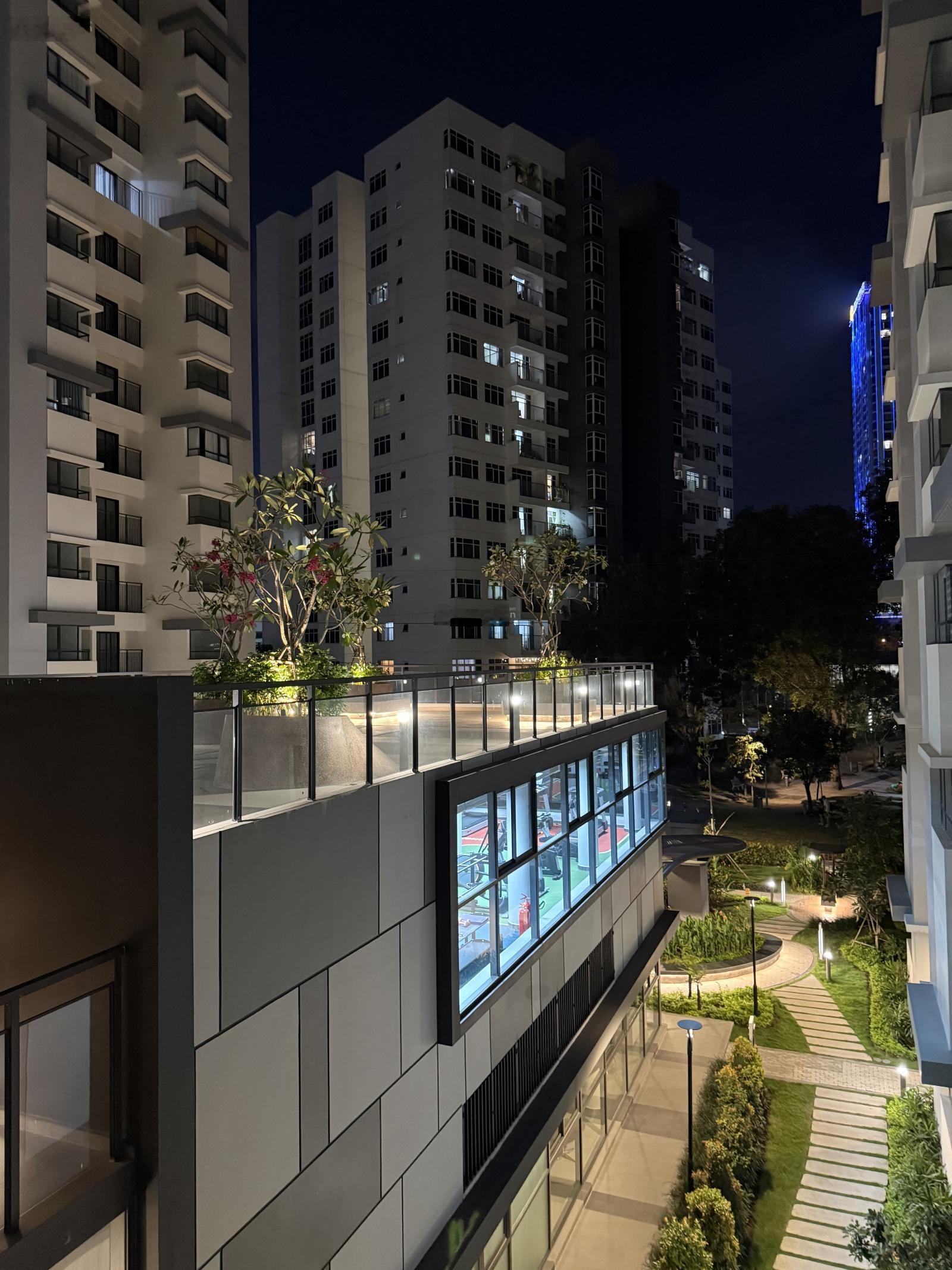 Căn hộ sân golf 2PN 79m2 giá chỉ 3tỷ2 full VAT ở ngay