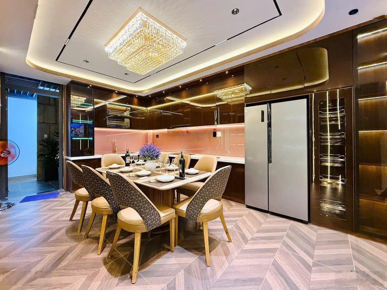 Bán nhà mặt tiền Hiệp Nhất, phường 4, Tân Bình (4x19m) 5 tầng - trục CMT8