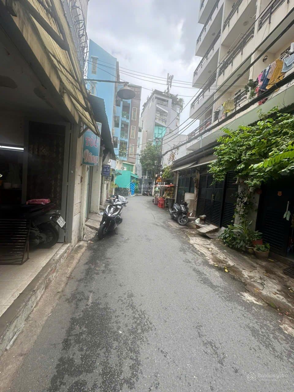 Tòa nhà siêu hiếm, Gía 27.8 tỷ. MT đường Trần Kế Xương, P7, PN, 175m2, 4 lầu