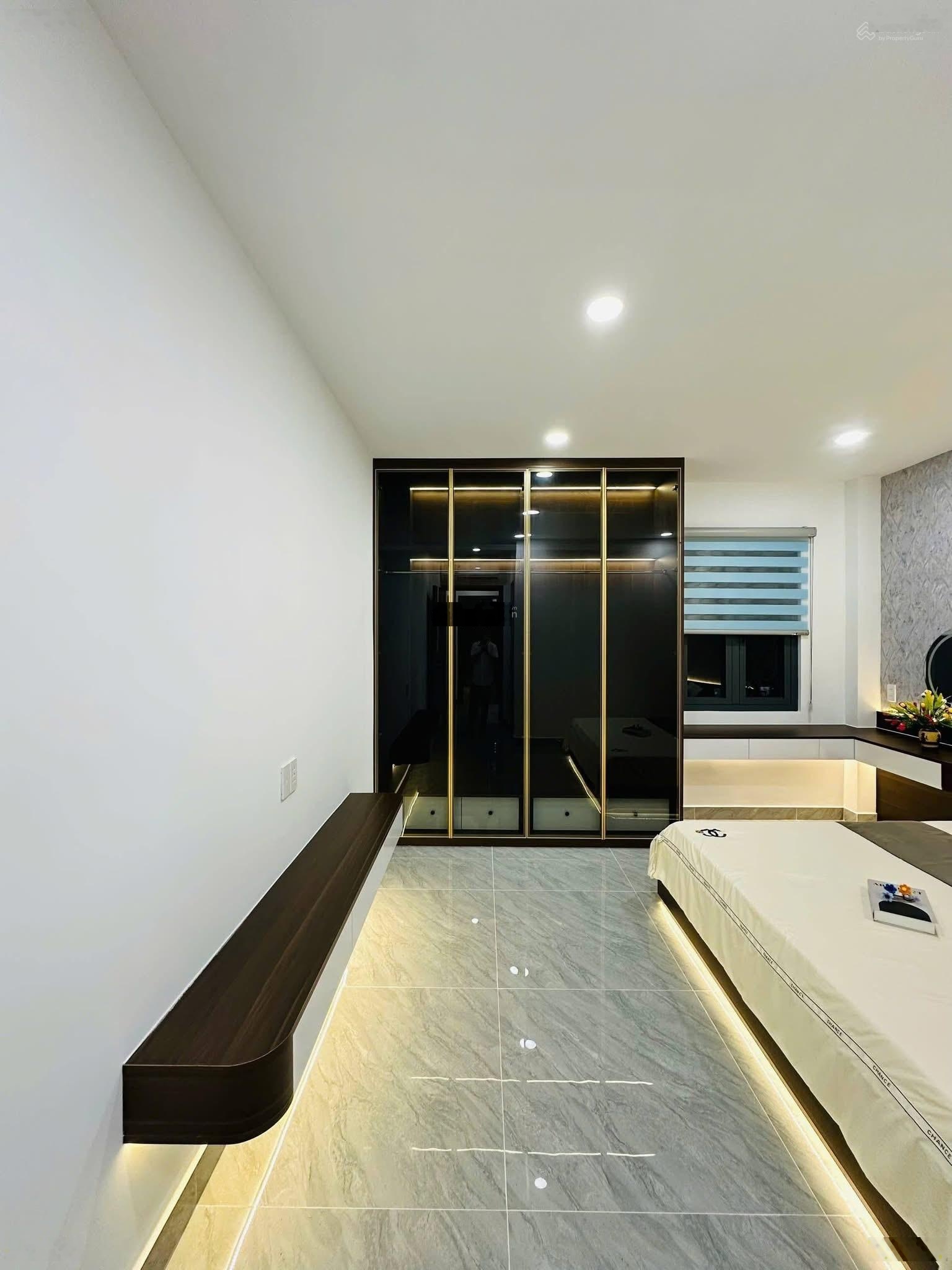 Giảm giá bán lỗ nhà phố 4m x 14m 1 lửng 3 lầu hẻm nội bộ 12m có vỉa hè đường Thới An 16