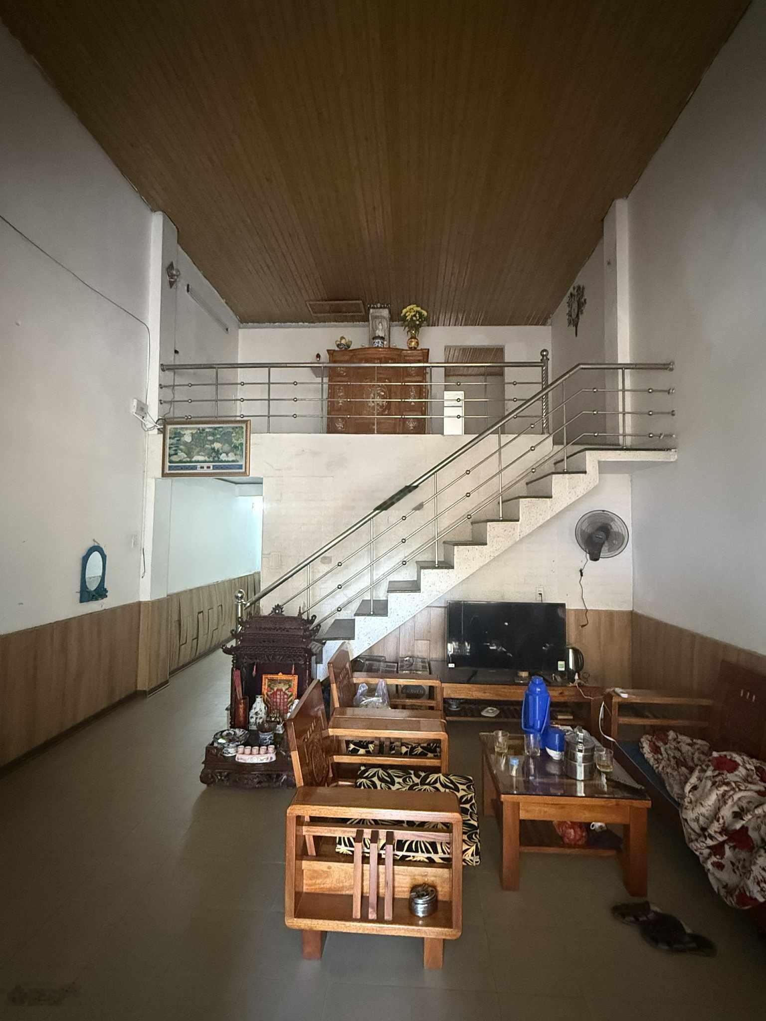 Nhà gác lửng đường 3m5 Thúc Tề . Thanh khê - diện tích 60m2 ngang 5m - Đường 3m5 vỉa hè 2m5