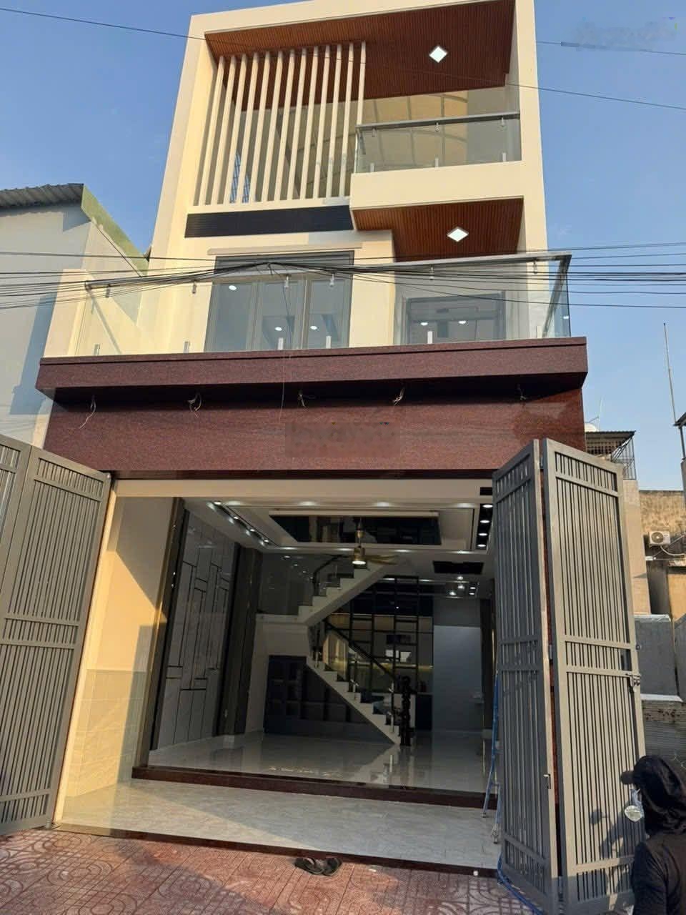 Bán nhà đúc 3 tấm 5m x 16m đường Phạm Văn Sáng