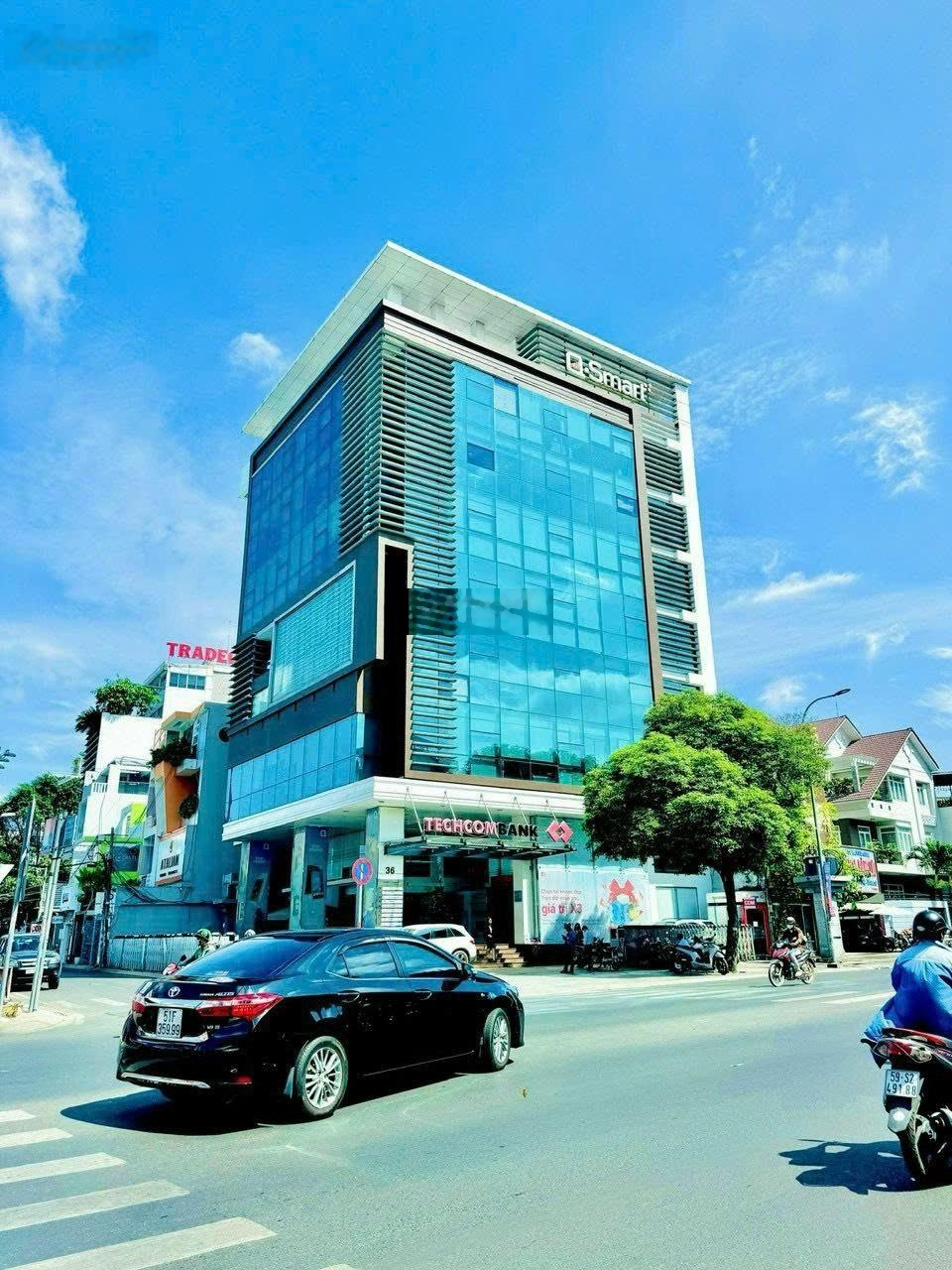 Bán nhà Đường Hoàng Văn Thụ- PN - 8 x 30m(245m2) - Hầm 5 Tầng giá 40 tỷ