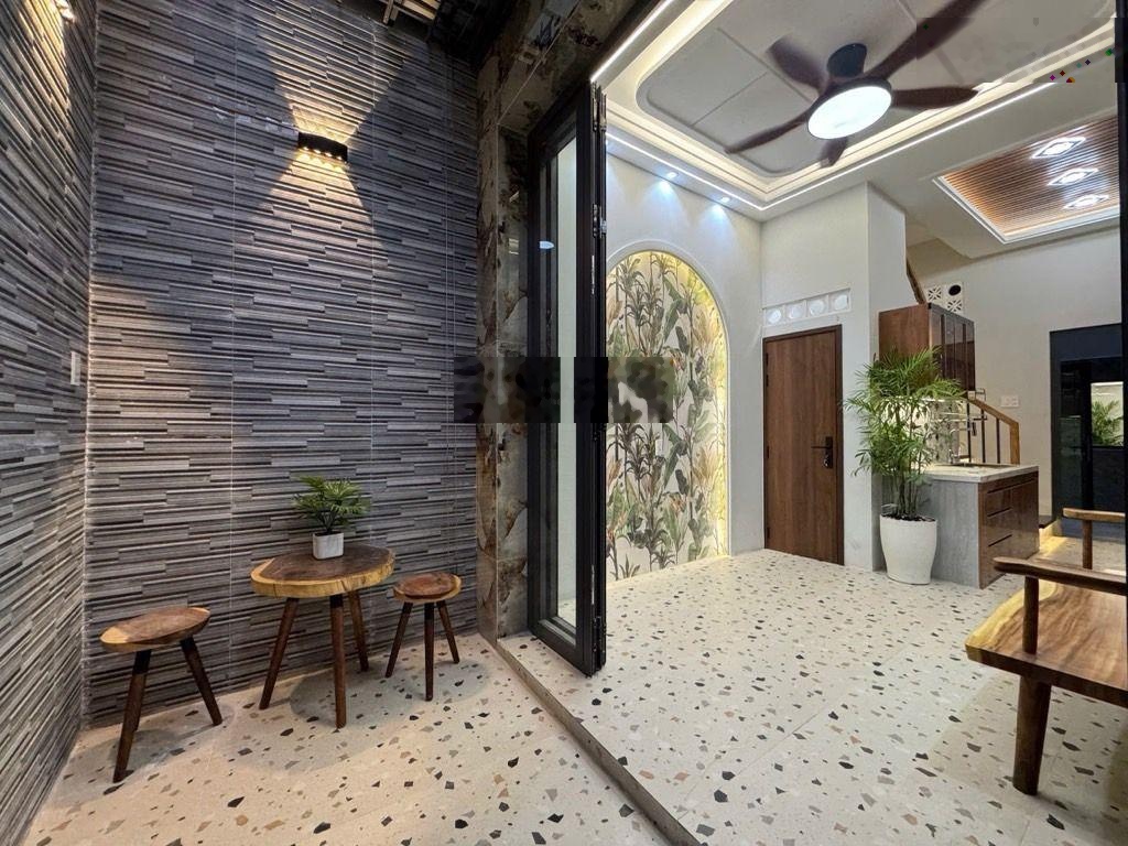 Bán nhà mới đẹp Phạm Văn Chí q6 cũ