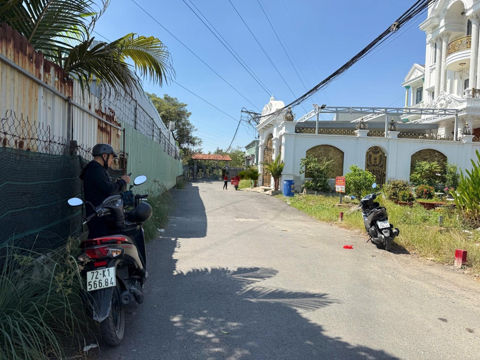 Bán 2 lô đất ngay Tiểu Học Quới Xuân - Tô Ngọc Vân DT đẹp giá Tốt