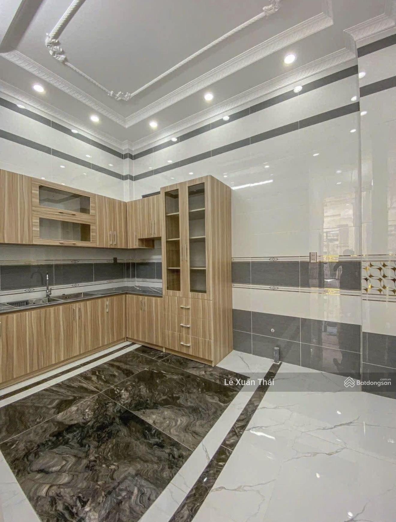 Nhà đẹp Ni Sư Huỳnh Liên 3T, 48m2, Mặt tiền 4.4m, hẻm xe tải thông. Chỉ 7.15 tỷ, P10 Tân Bình