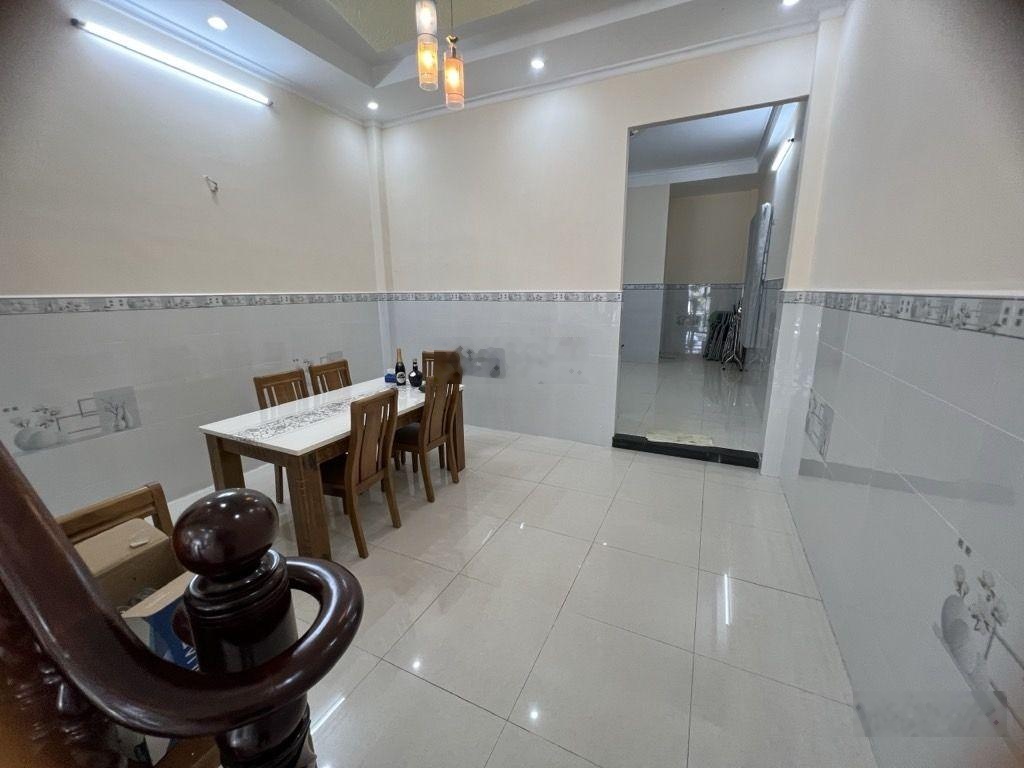 Nhà 2 tầng mới Đường số 1 - Long Trường, Q9 99m2 (4.4 x 22.5m) vuông đẹp