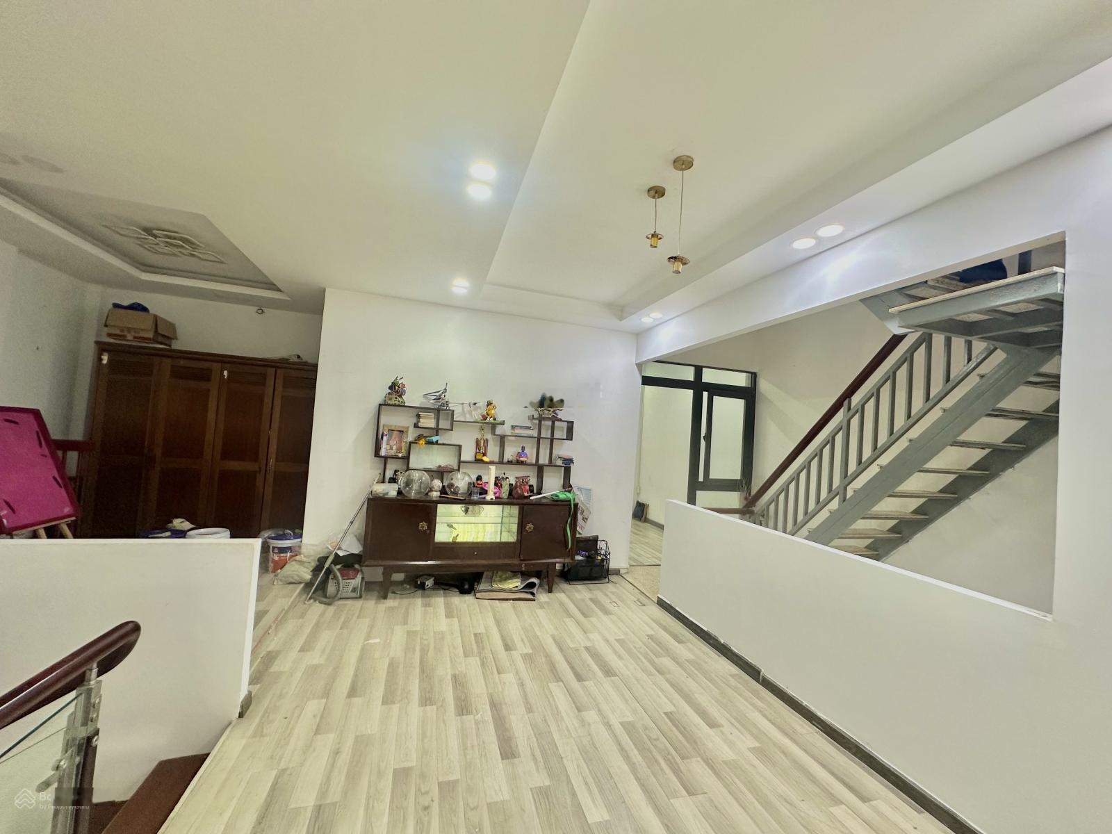 Bán nhà 3Tầng Đường Xe Hơi 8x18M Nguyễn Thị Thập- Ngay Chợ Tân Mỹ Q7