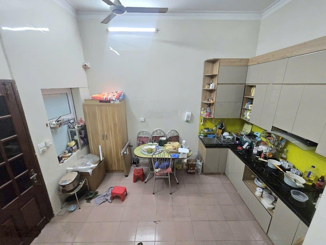 Bán đất tặng nhà 3 tầng - ở Vũ Xuân Thiều - Phúc Lơi - Long Biên - sát chợ ICH22