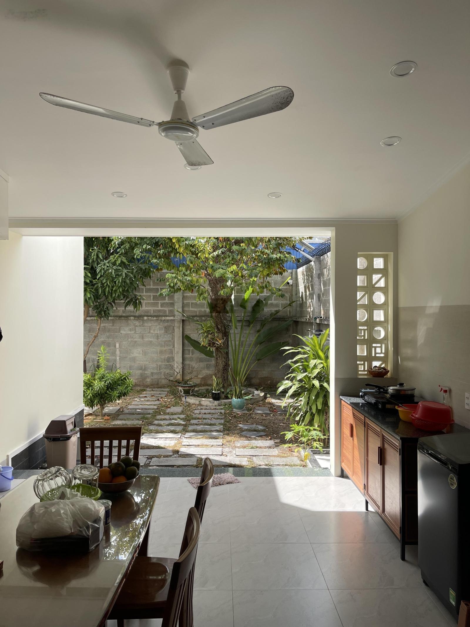 Bán căn biệt thự Hoàng Văn Thái, Phú Thuỷ, cạnh công viên Nguyễn Gia Tú