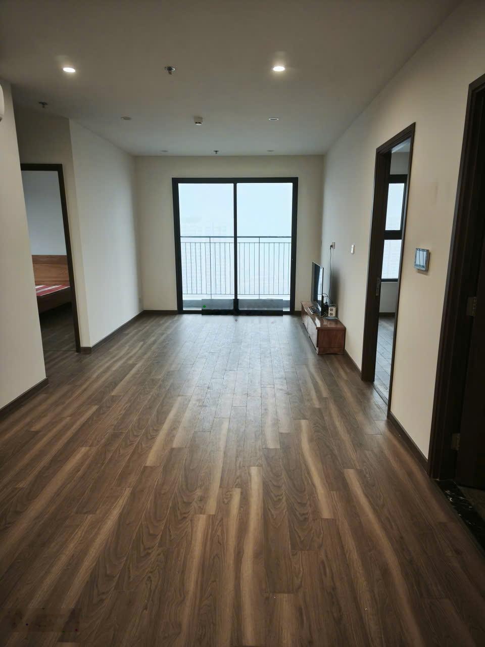 Chính chủ cho thuê căn hộ mới nhận bàn giao tầng trung 90m2, 3PN tòa Zurich 1 full đồ 13tr/tháng