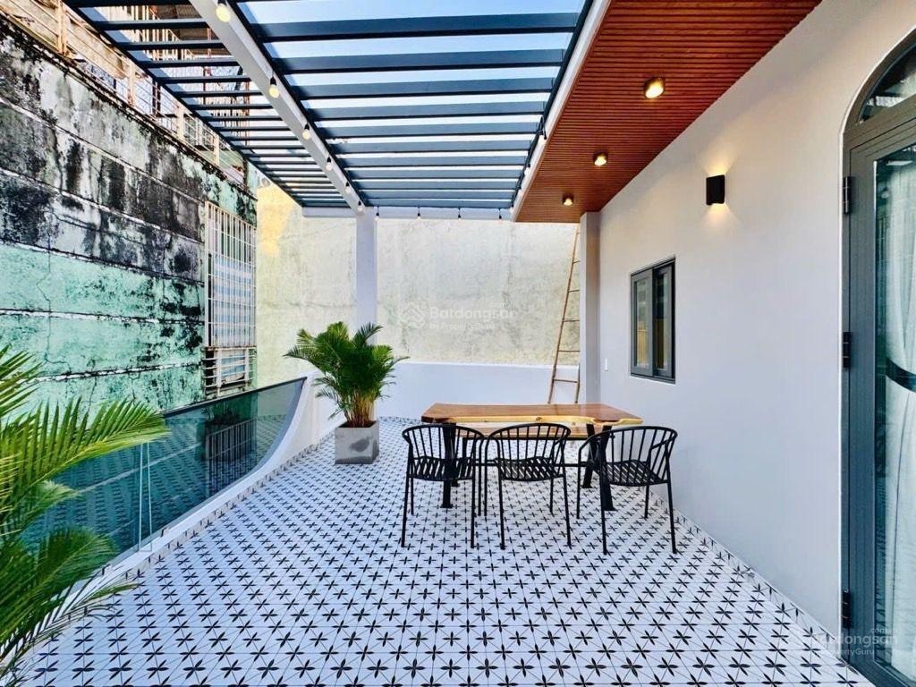 Nhà Đẹp Quận 1 - 45m2 - 3 phòng ngủ-3 Tầng - sân thượng thoáng-8 Tỷ 350 Triệu Ngay chợ Tân Định