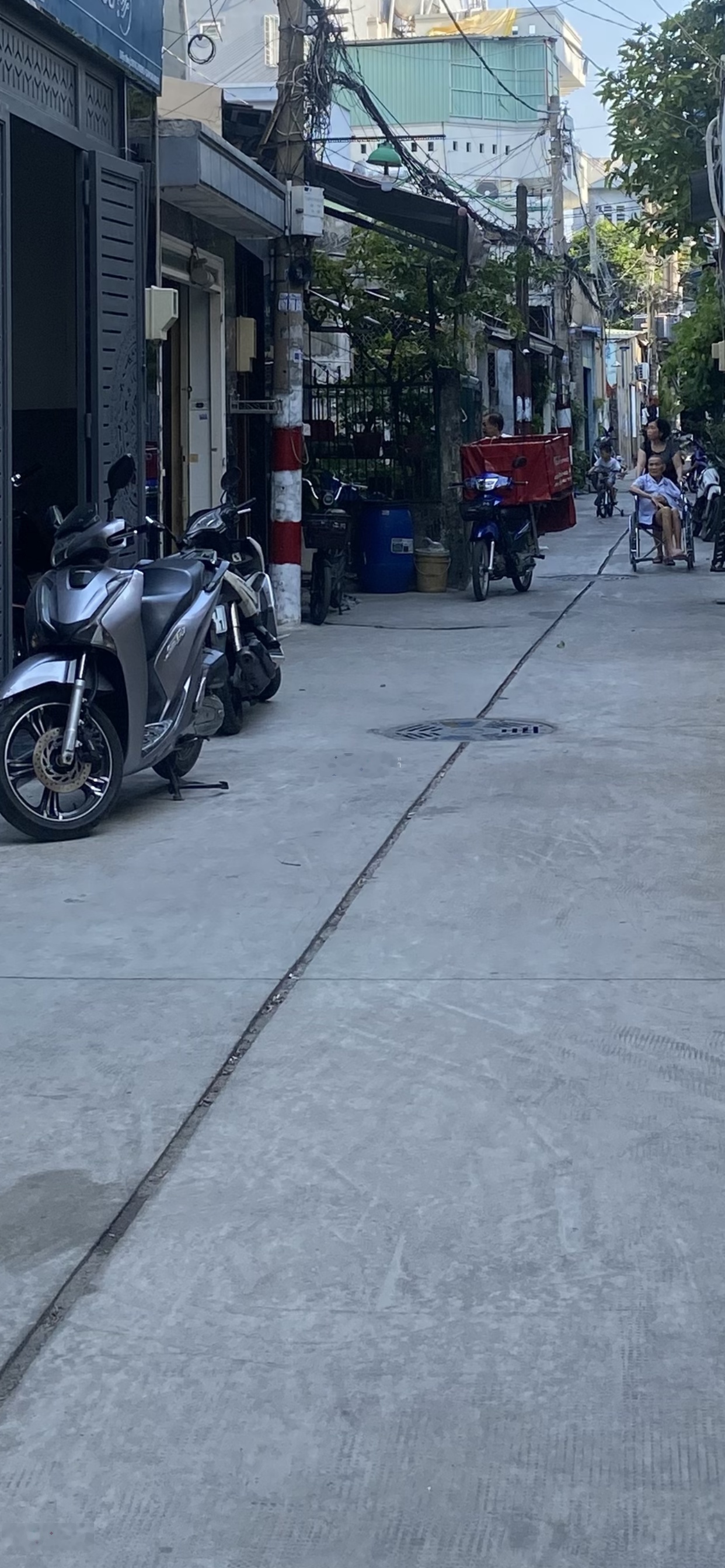 Bán gấp nhà cấp 4 DT lớn 4x26m đường Cống Lở, P. 15, Tân Bình, thu nhập 10tr/tháng