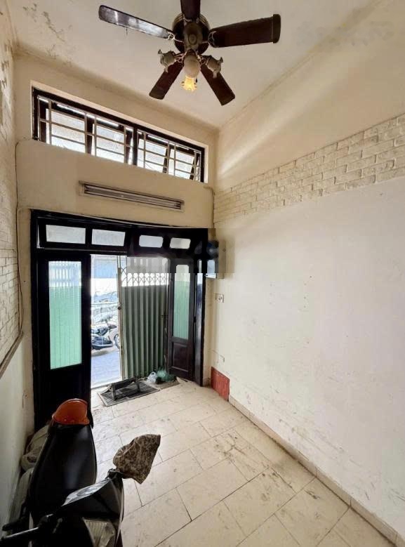 Hẻm 3m sạch đẹp, 1 căn ra MT - CMT8 Quận 10, 5 tầng hoàn công đủ.