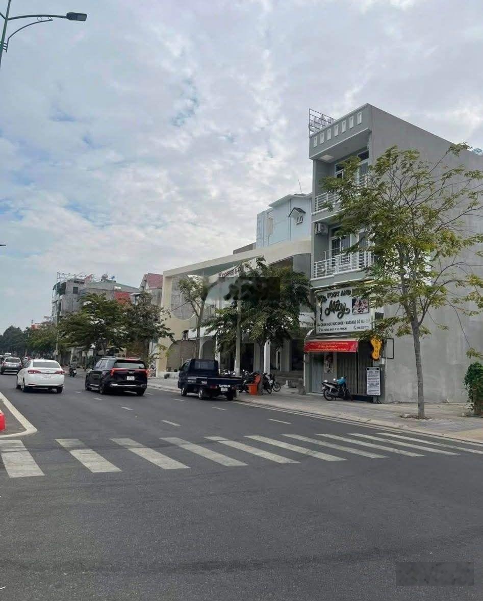 Siêu phẩm mặt tiền thống nhất mới chỉ 5,5 tỷ