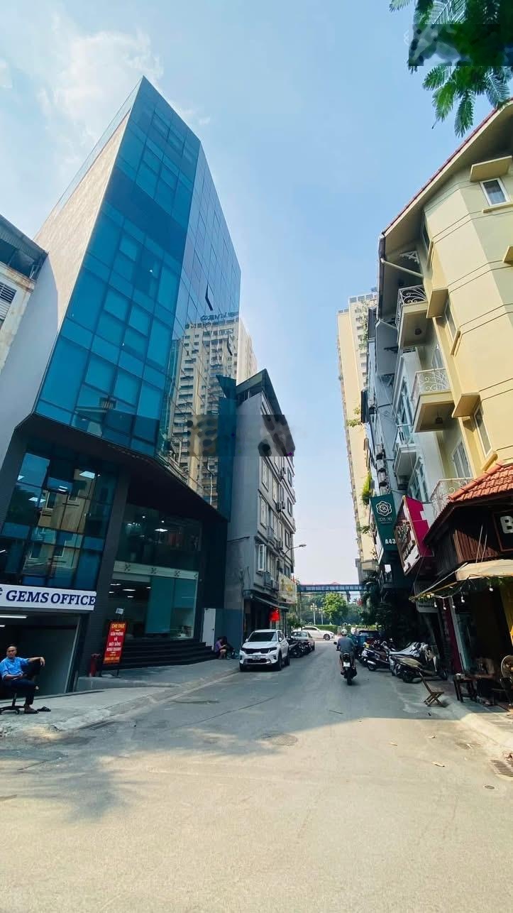 Phố nguyễn chánh - 7 tầng thang máy - tòa vp kết hợp ở - vỉa hè - 3 ô tô tránh - kinh doanh sầm uất