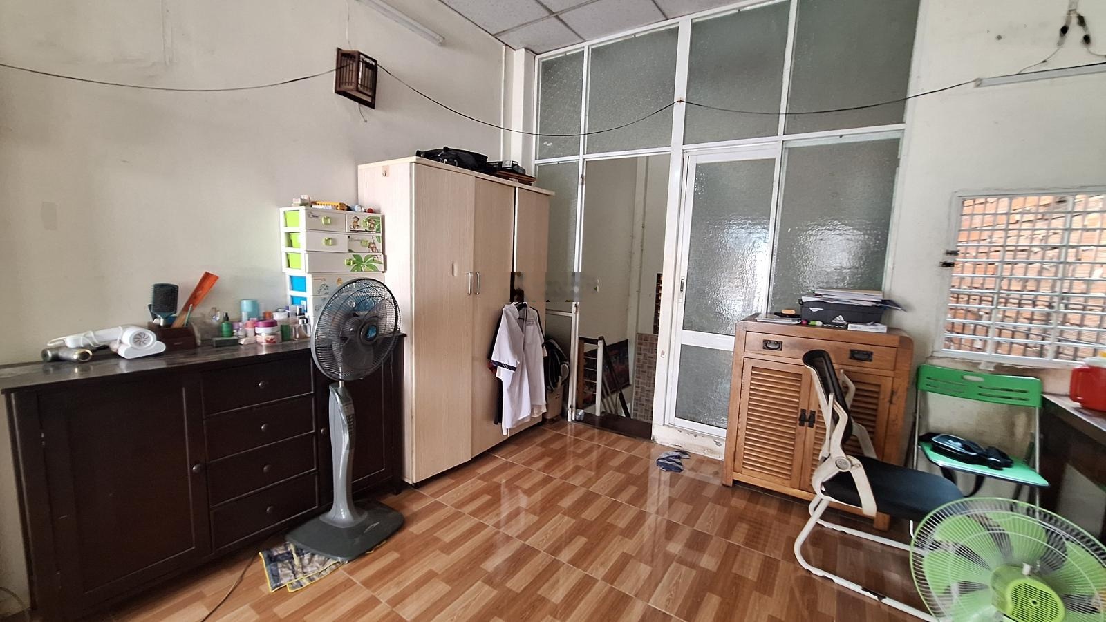 Bán nhà gần hẻm xe hơi, 44m2(3.8 x11.5m) Trần Bá Giao, Dương Quảng Hàm - 4.39 tỷ