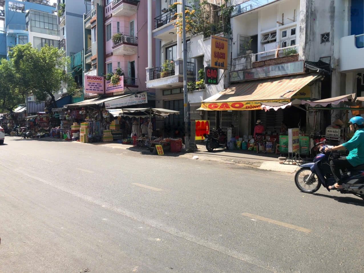 Bán gấp mặt tiền Hoàng Hoa Thám P6 bình thạnh 5m x 24,7m cn 131m2 giá 28,5 tỷ