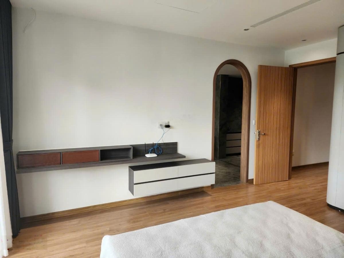 Bán nhà mặt phố vân hồ 3, 60m2, 6 tầng, mặt tiền 4.5m, dòng tiền 720tr/năm, gần đại học bách khoa!