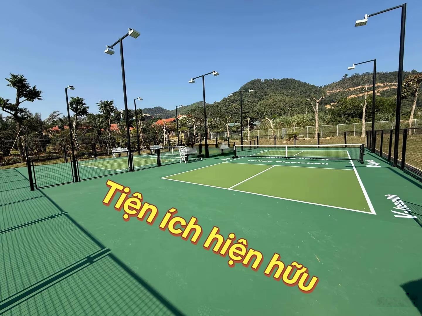 Bán căn Dinh thự hơn 600m2 bên suối cá Koi, sẵn sổ đỏ nhận nhà ngay, 7xtr/m2 cả đất + xây