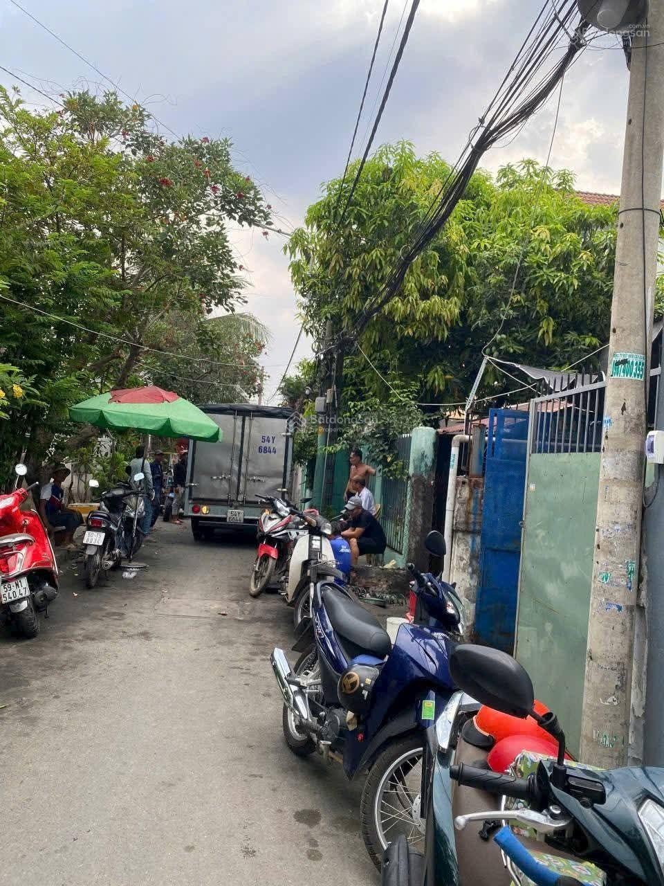 Chính chủ bán nhà mặt tiền đường 40 Linh Đông Thủ Đức LH 0397939388