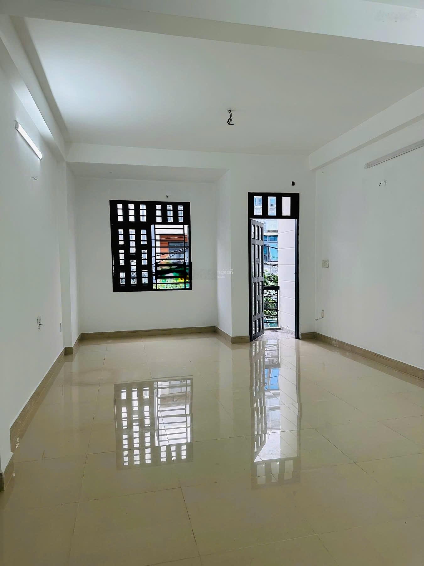 Cho thuê nhà 3 lầu giá tốt hẻm 10m đường Lê Đức Thọ, Phường 5, Q. Gò Vấp