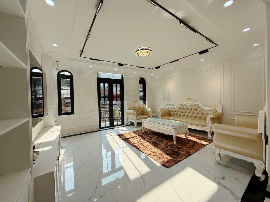 Lê Trọng Tấn, Hoàng Văn Thái. Phân Lô, Ô tô, Kinh Doanh, 6 tầng thang máy, 62m2 x mặt tiền 5,5m.