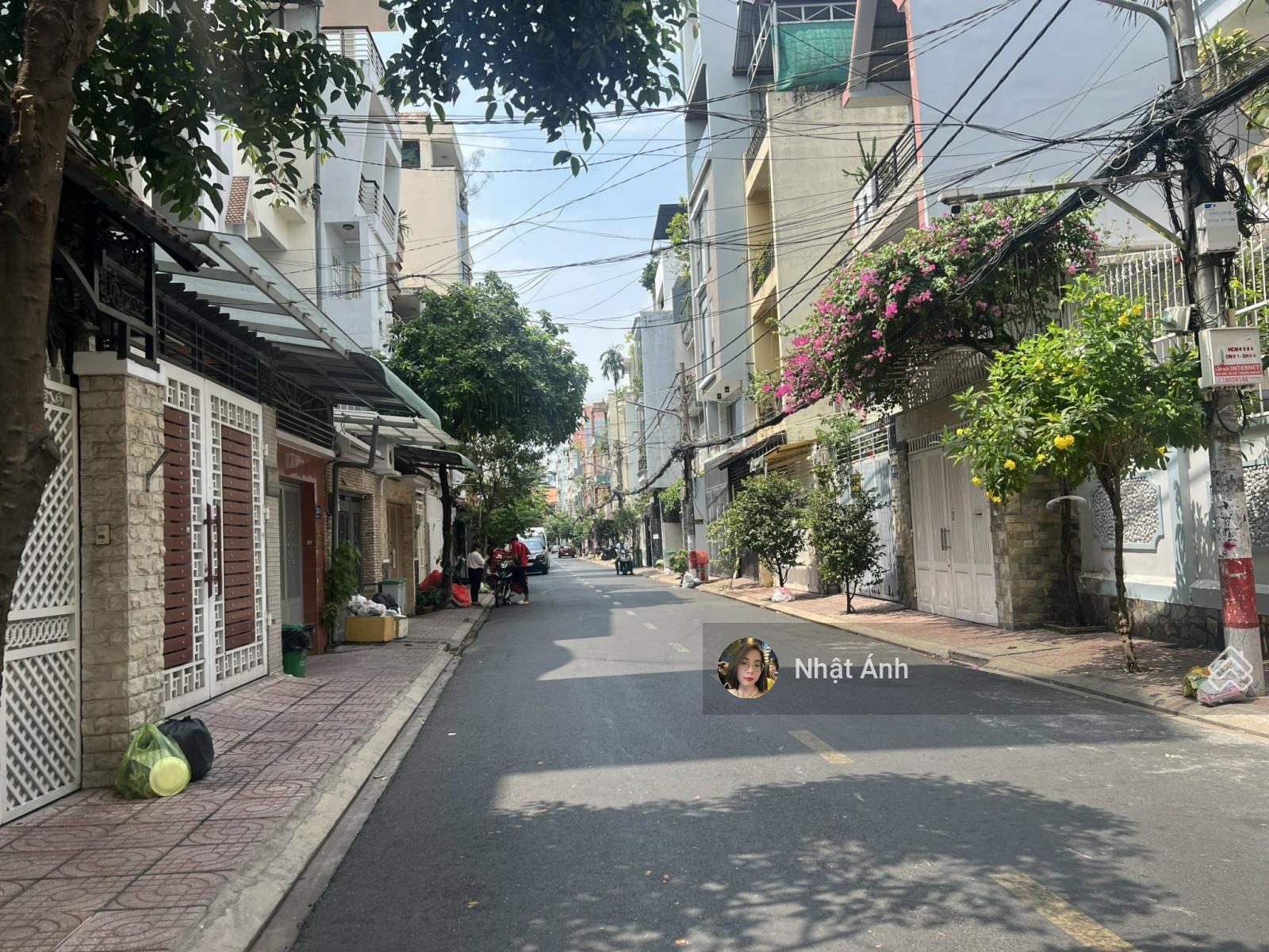 Bán nhà hẻm 1129 Lạc Long Quân đoạn đẹp gần Năm Châu - Tân Bình - 4mx15m - 3 tầng giá 13.8 tỷ có TL