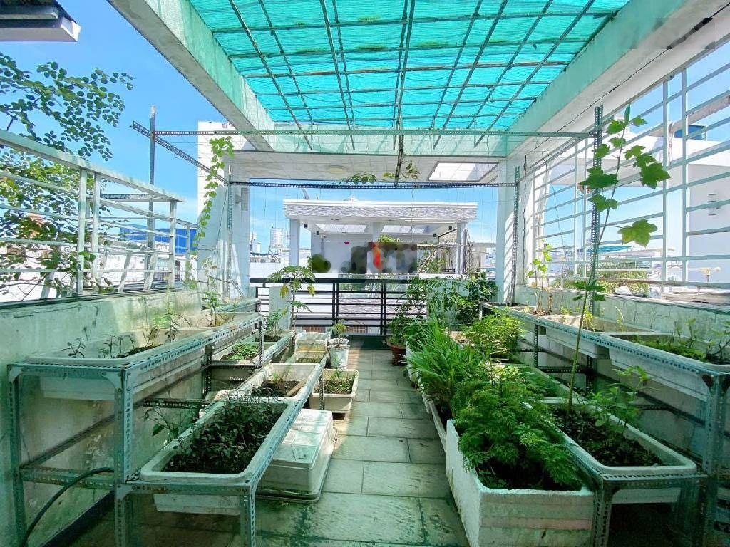 Bán nhà Hoàng Hoa Thám, Bình Thạnh, 37m2, 5 tầng, hẻm xe hơi, 8.x tỷ.