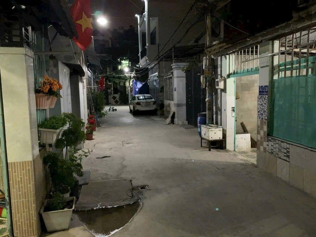 Bán nhà riêng 10PN, 10WC, 110m2 tại Vườn Lài, An Phú Đông, Q12, HCM, thu nhập 25tr/th chỉ 8 tỷ.