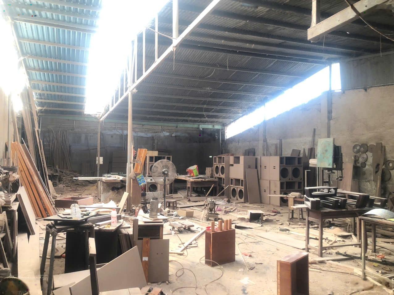 Cho thuê nhà kho xưởng ngang 10m dài 33m mặt tiền đường Nguyễn Văn Tiên KP11A, Tân Triều, Đồng Nai