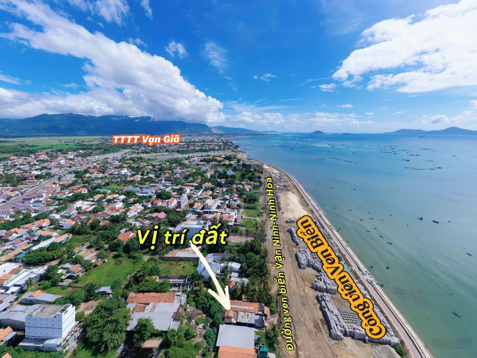 Mặt biển KKT Vân Phong, mặt tiền 15m, có thổ, giá 35tr/m2