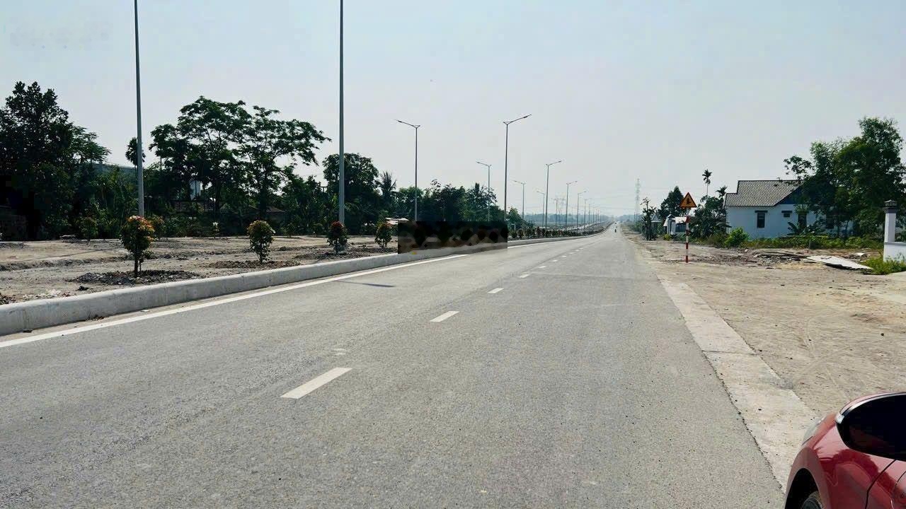 Đất đường nhựa gần vành đai nam kỳ khỡi nghĩa, 330m2 có 120m2 đất ở.