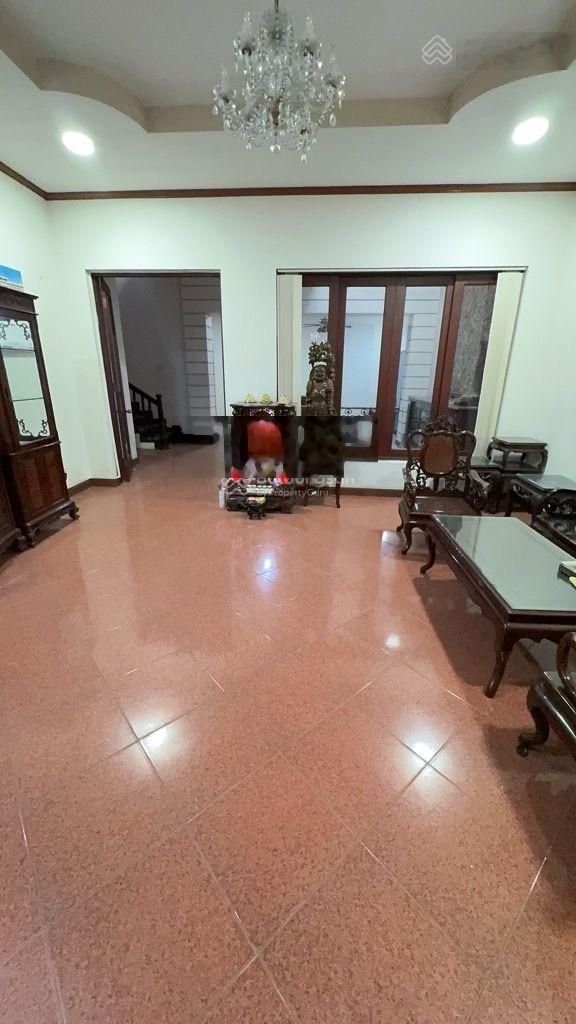 Khu kinh doanh sầm uất chu văn an nhà hẻm 8m ,dt 200m,chỉ hơn 25 t,xây chdv siêu lợi nhuận.