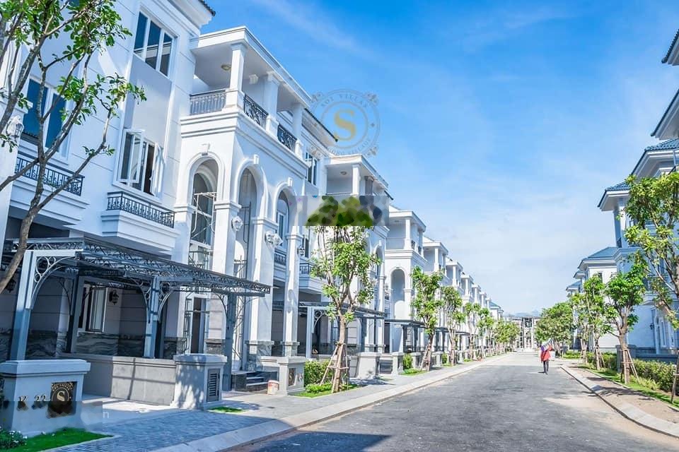 Bán gấp biệt thự Phố Đông Village, 36 tỷ, 264m2, 4PN, 4WC, hướng Nam