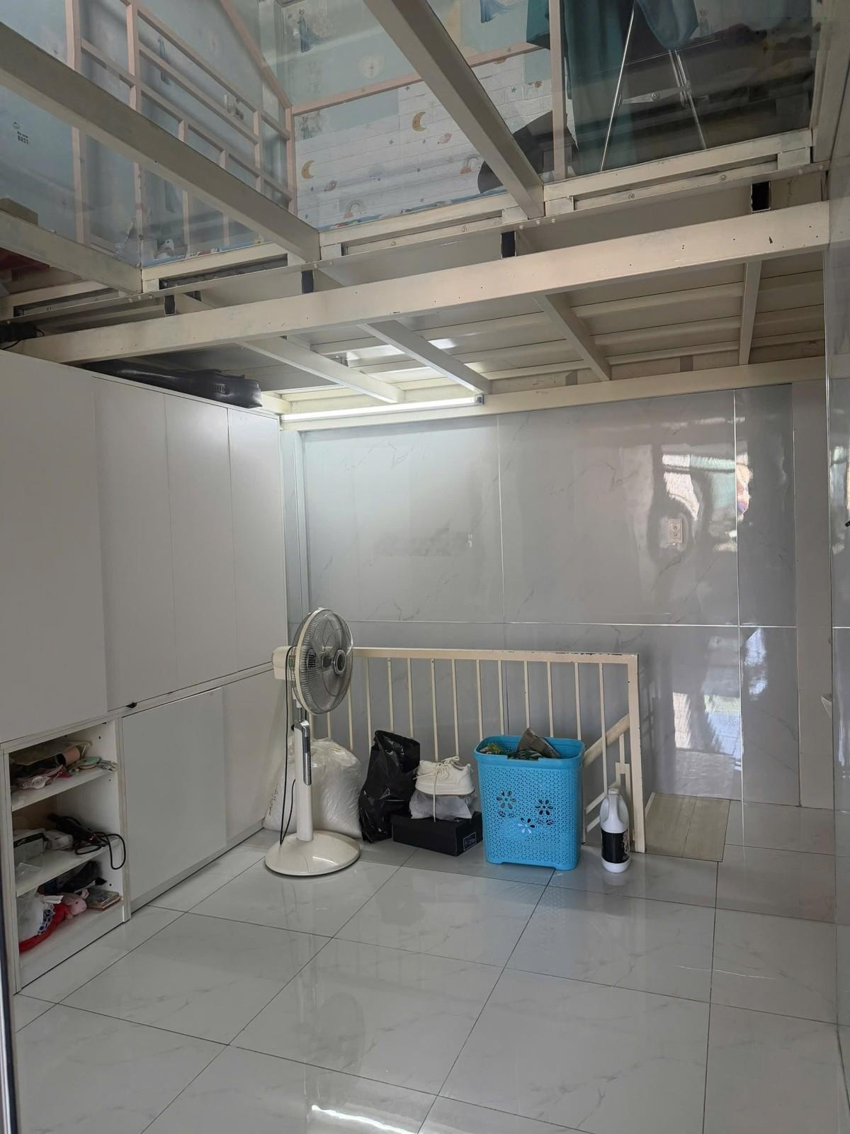 Bán nhà mới 2 tầng - gần thống nhất quận gò vấp - 40m2 - 4x10m - giá 4.8 tỷ