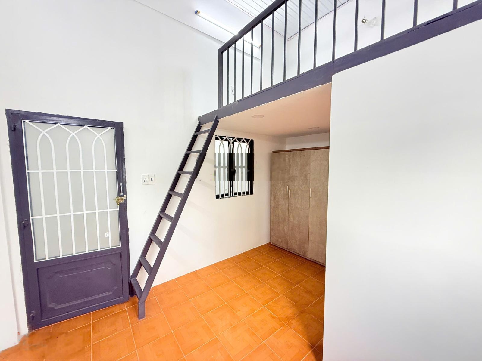 Nhà trọ tại Trung Mỹ Tây 2A, 3 triệu, 25m2, đẹp xuất sắc giá siêu hời