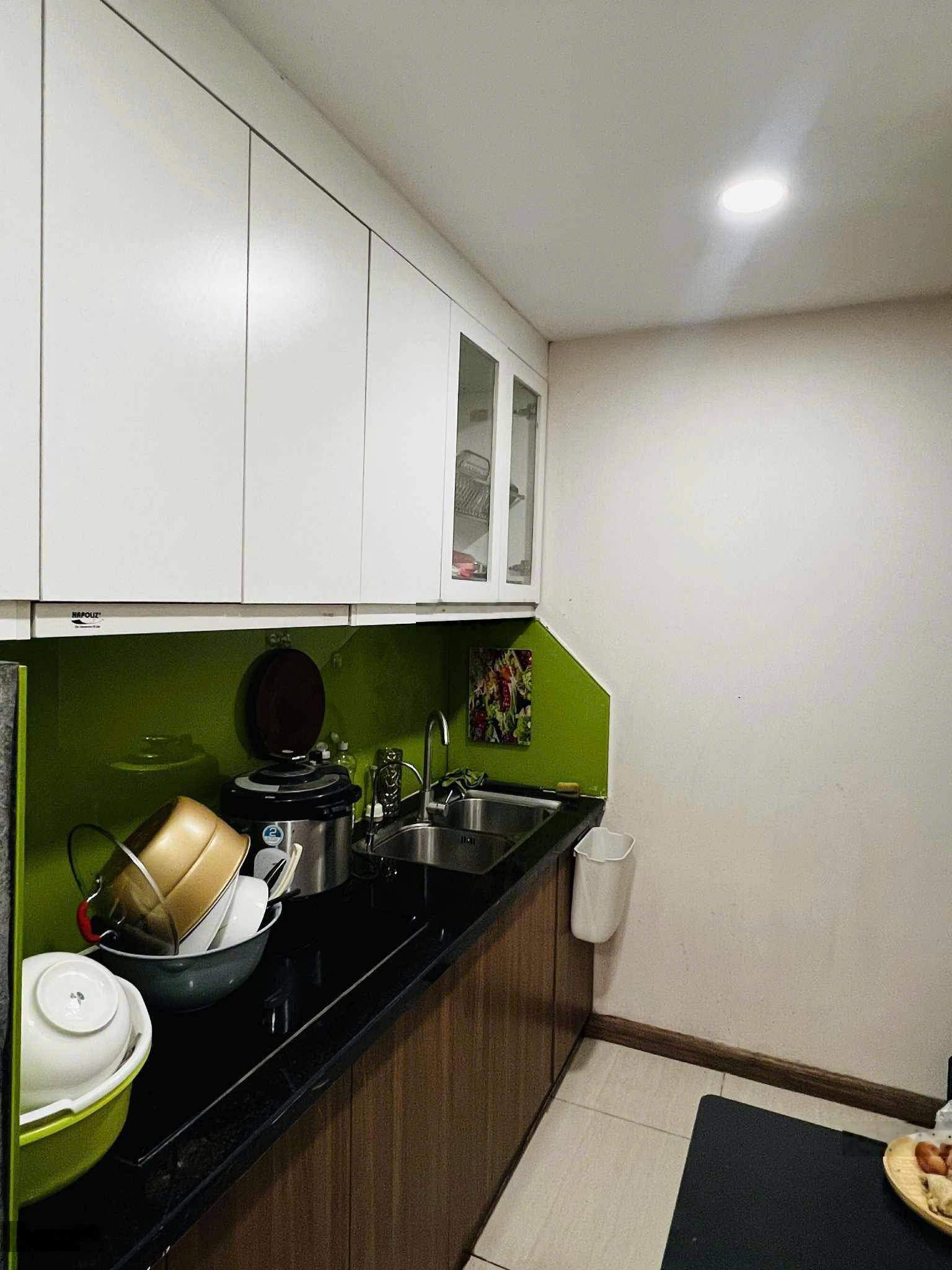 Cho thuê căn 2 phòng ngủ Hateco Xuân Phương chỉ 8,5 triệu, bàn giao nhà được ngay.