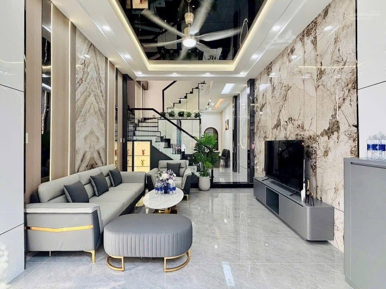 Giảm chào, siêu phẩm Trương Định 45m2, VF3 đỗ cửa, kinh doanh tốt, nguồn thu ổn định.